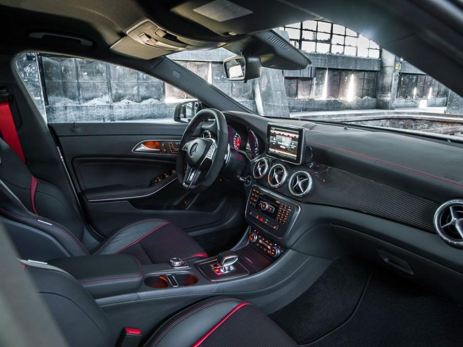 Mercedes-Benz CLA45 AMG 2014 года  (фото 21 из 110)